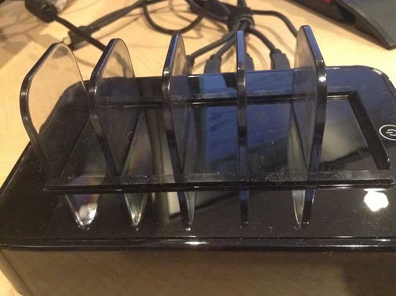 USB充電ステーション 外観